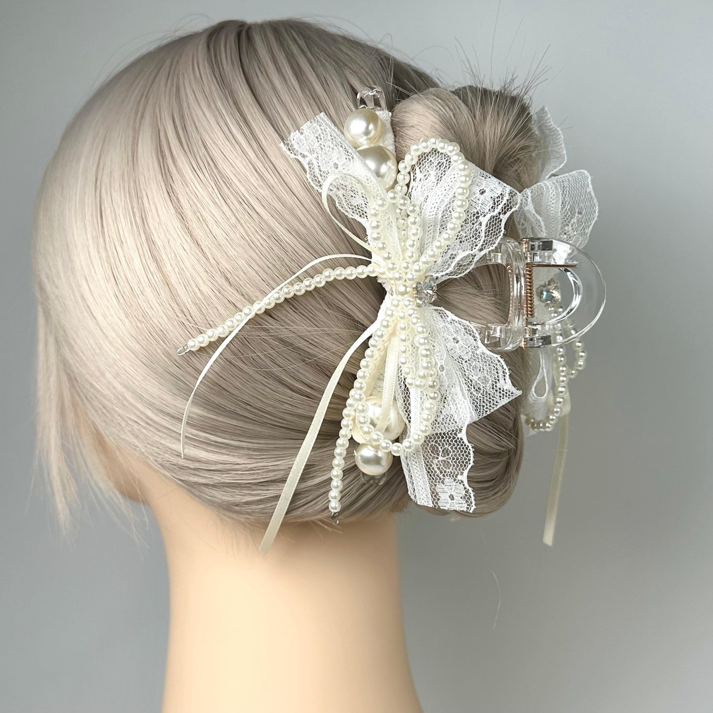 White Pearl Bow Hair Claw
