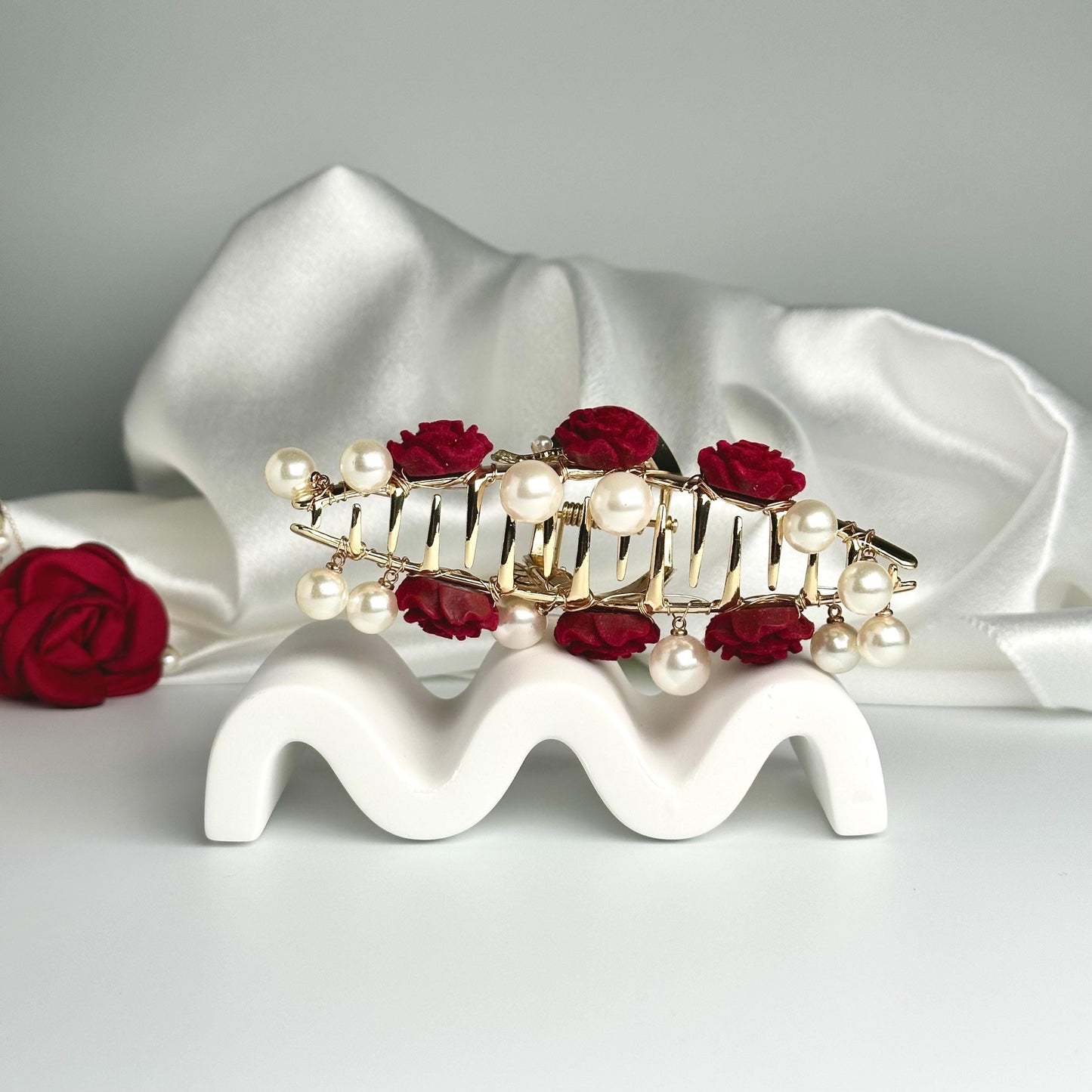 Rose & Pearl Hair Claw