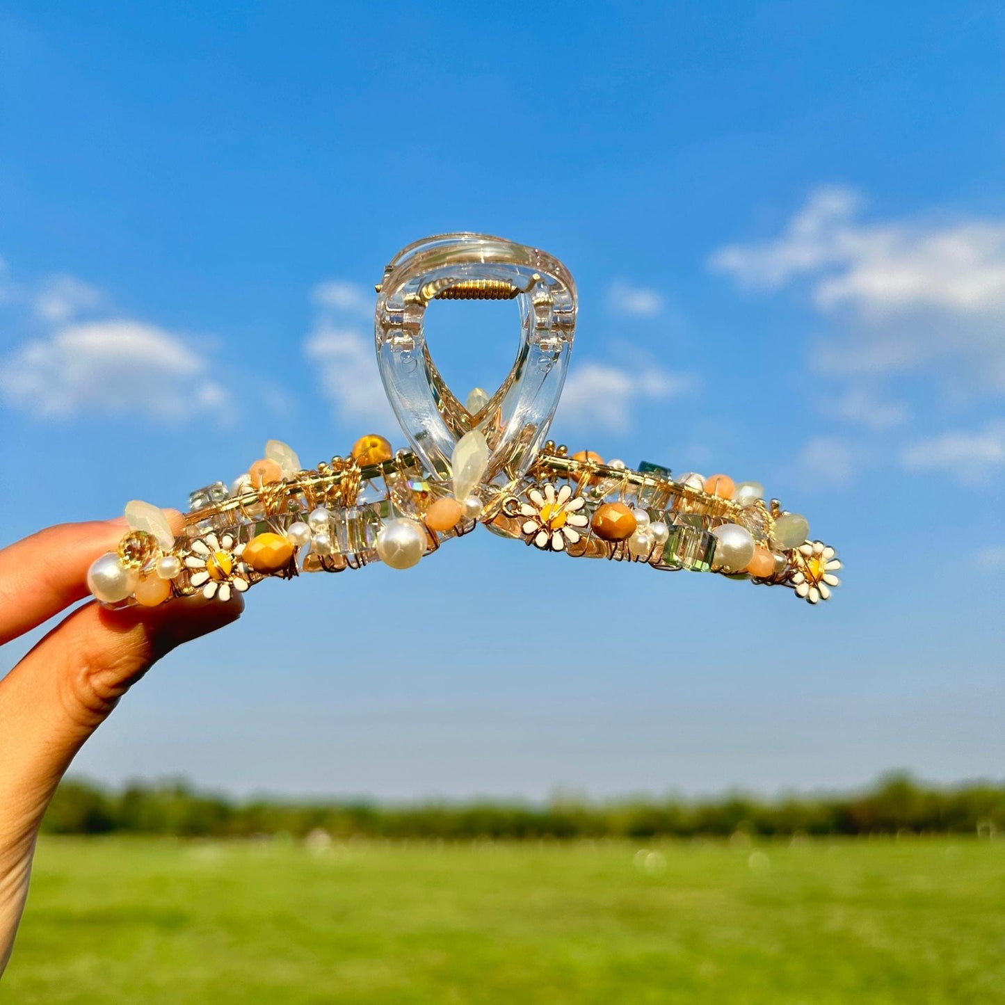 Daisy Hair Claw Clip