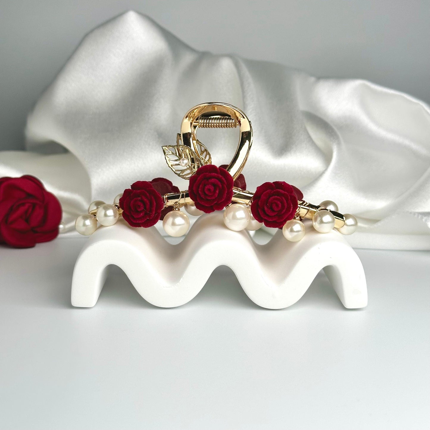 Rose & Pearl Hair Claw