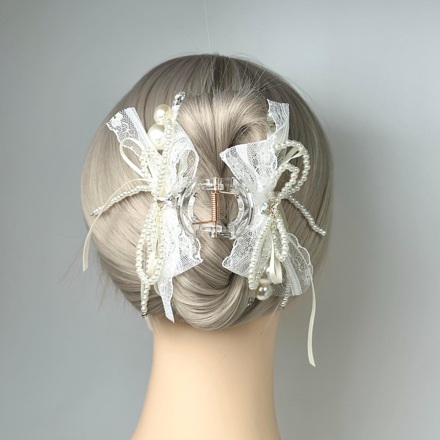 White Pearl Bow Hair Claw
