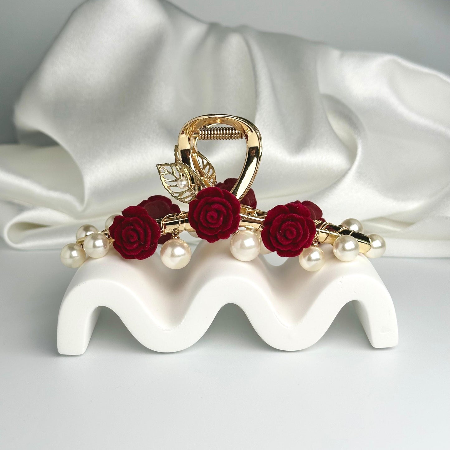 Rose & Pearl Hair Claw