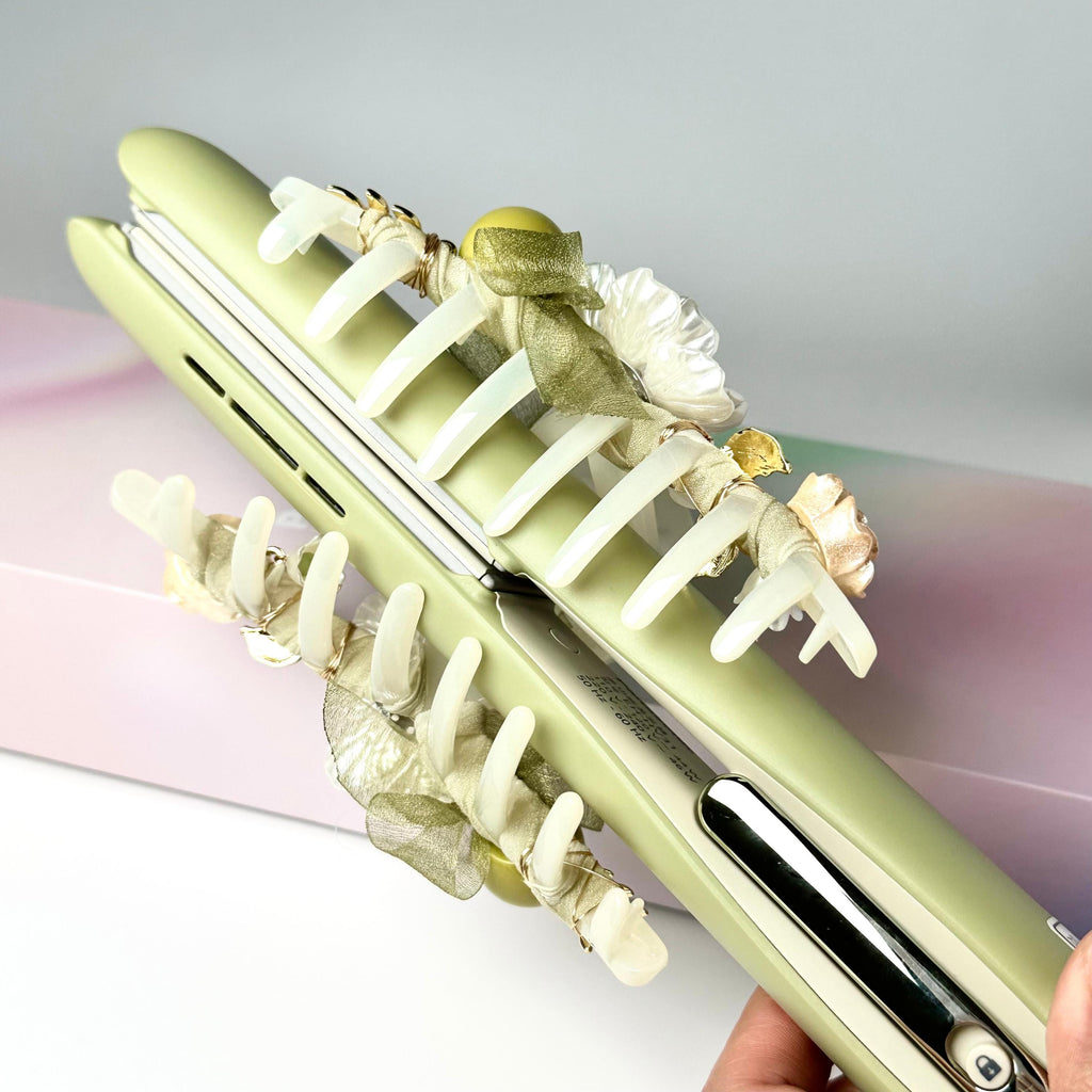 Gardenia Hair Claw