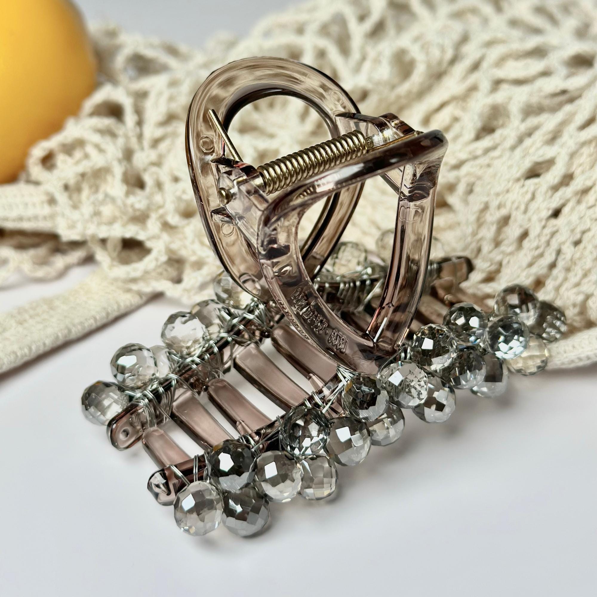 Crystal Hair Claw