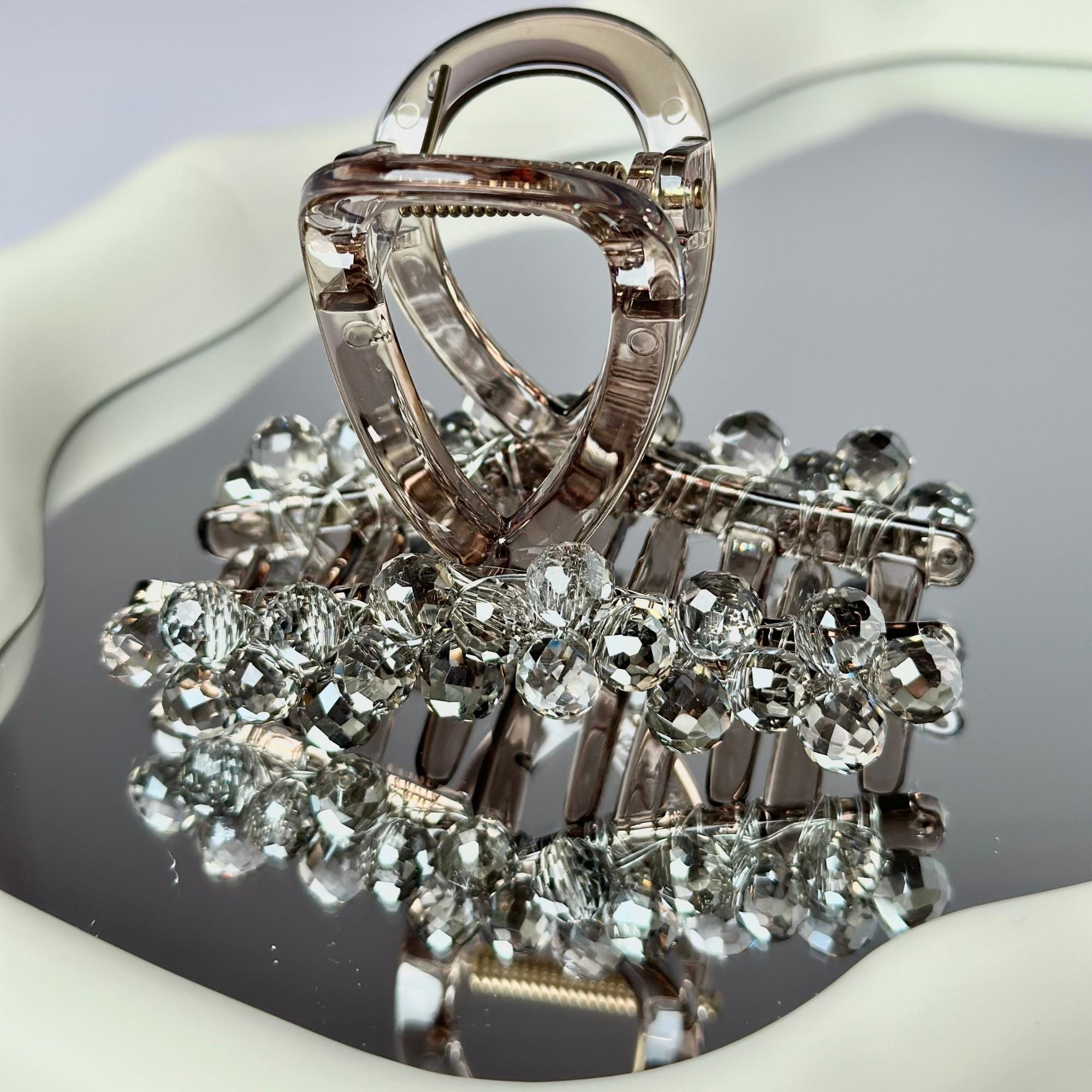 Crystal Hair Claw