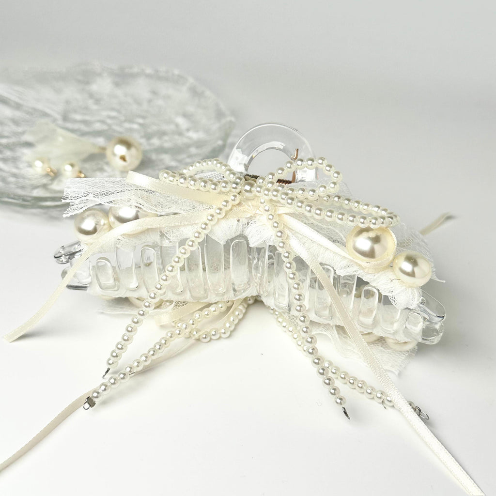 White Pearl Bow Hair Claw